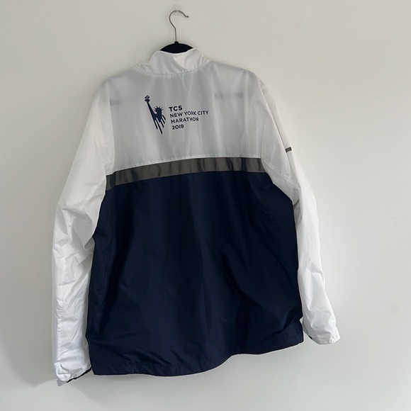 New Balance NYC Marathon Jacket 2019 - Picture 5 of 5